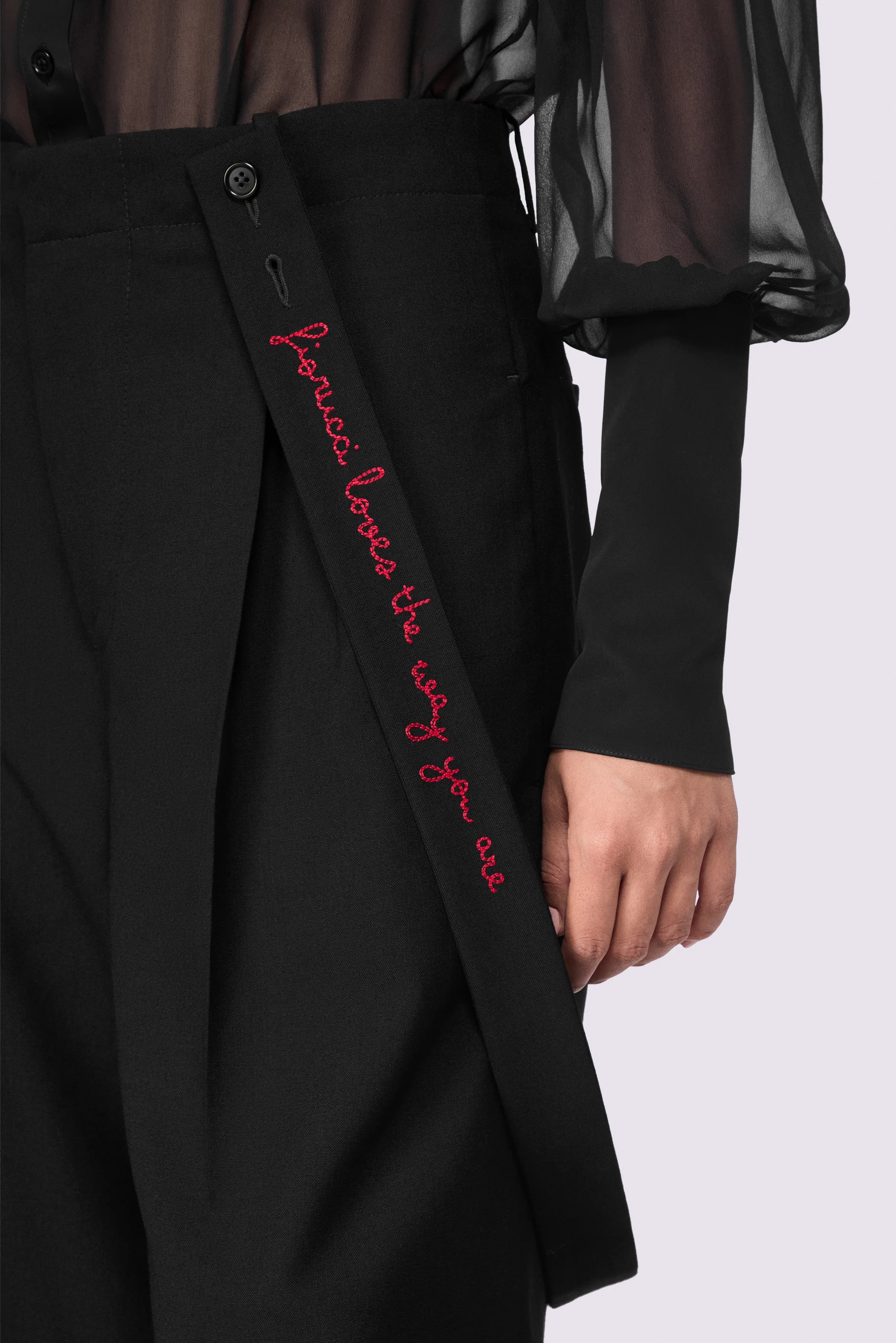 Embroidered Shorts Black - Image 4