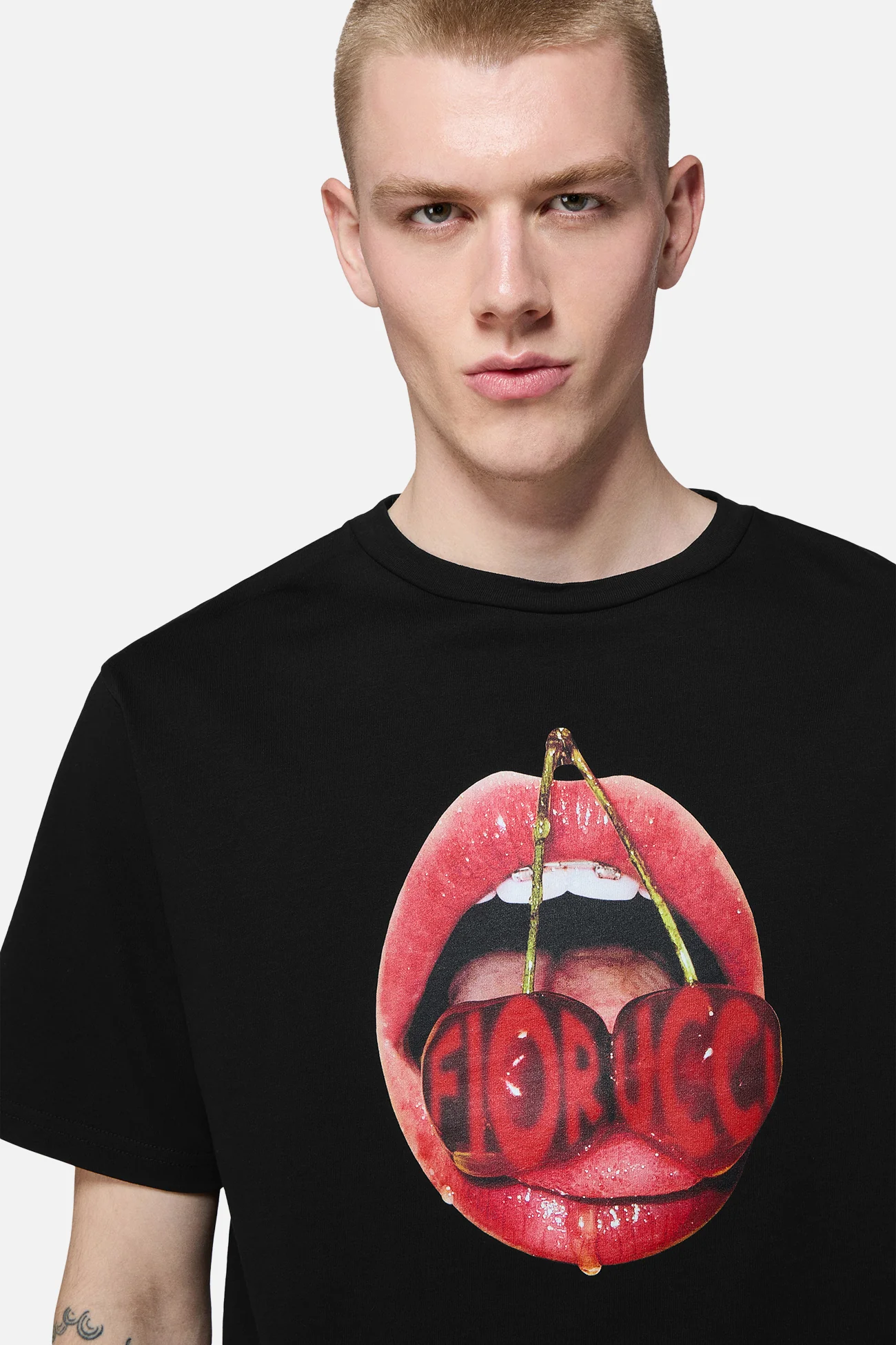 Cherry Mouth Graphic Regular T-Shirt Black - Image 4