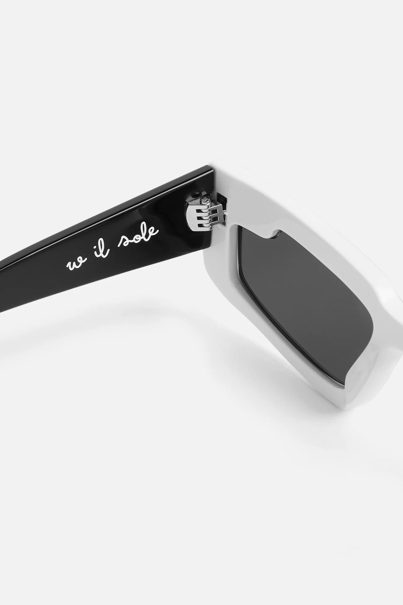 Rectangular Wing Sunglasses Black - Image 3