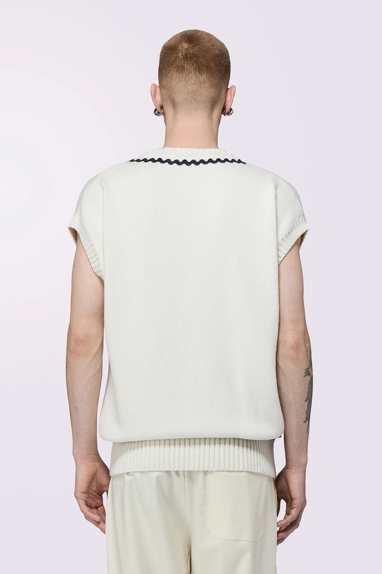 Embroidered Knit Vest White - Image 3